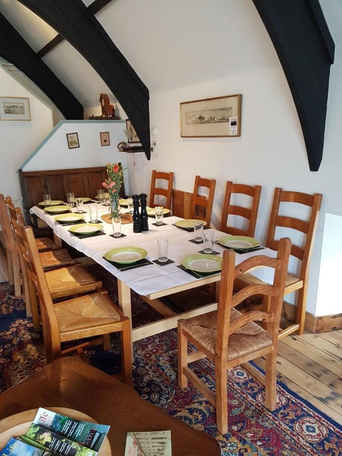 James John Hamilton House And Backpacker Hostel Fishguard Eksteriør bilde