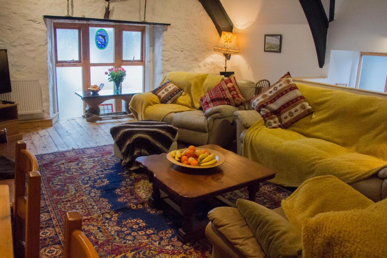 James John Hamilton House And Backpacker Hostel Fishguard Eksteriør bilde